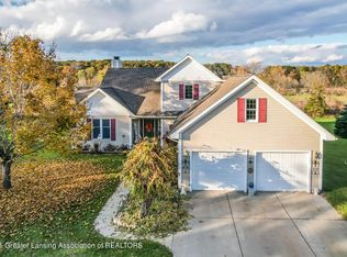 6611 Riverview Ln, Portland, MI 48875