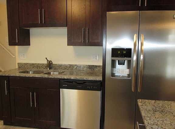 4th image of 22930 Lakeshore Dr