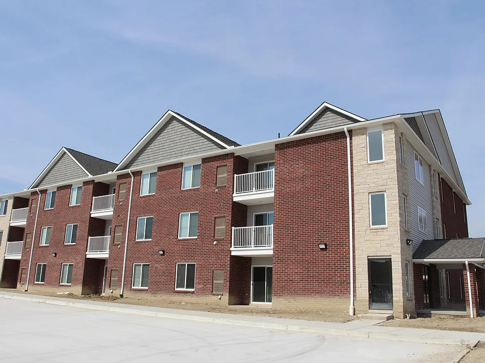 33630 Utica Rd #100-A