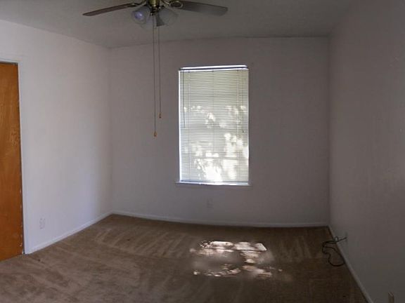 005_Bedroom_03162021