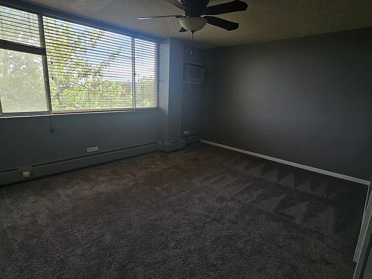 2201 S Highland Ave #4L — Photo 8