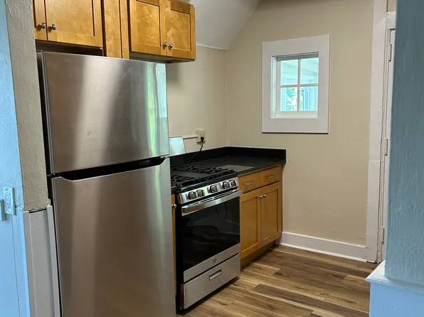 148 Adelaide St Unit 3, Hartford, CT 06114