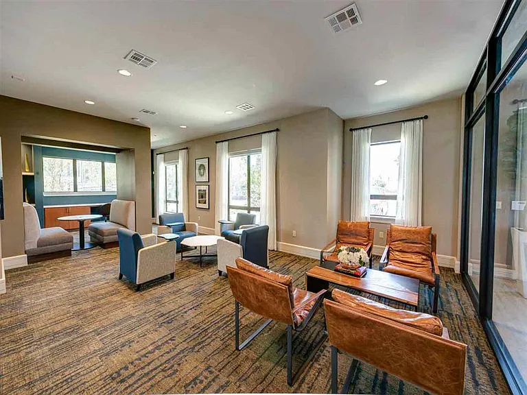 The Pointe at Valley Ranch Town Center — Photo 43