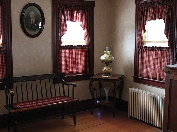 extra Bedroom 1st floor