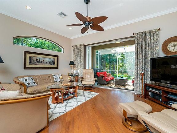 5th image of 8345 Palmetto Ct