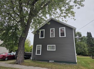 2482 1/2 Bangs St #2, Marinette, WI 54143