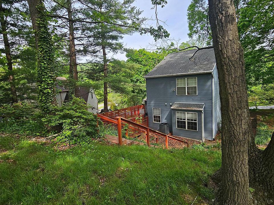 2nd image of 1743 Brookshire Run
