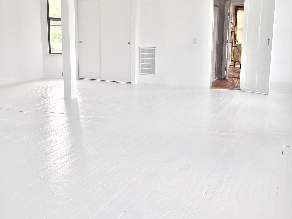 1st image of 1459 N Bosworth Ave APT 3F