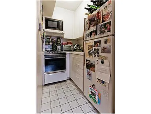 Rented by Douglas Elliman | media 16