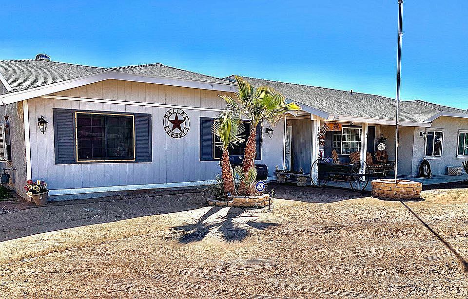 2nd image of 7809 Victor Ave