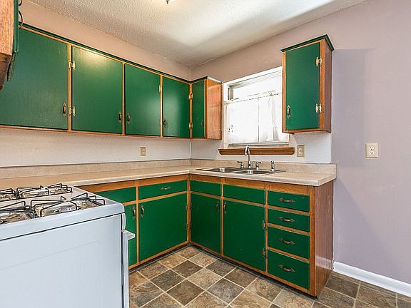5th image of 2206 Cottonwood Pl