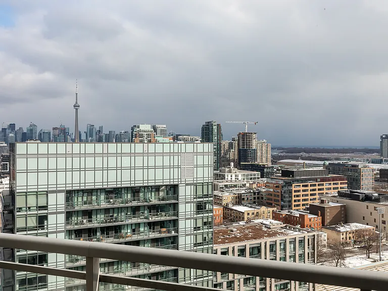 38 Joe Shuster Way — Photo 29