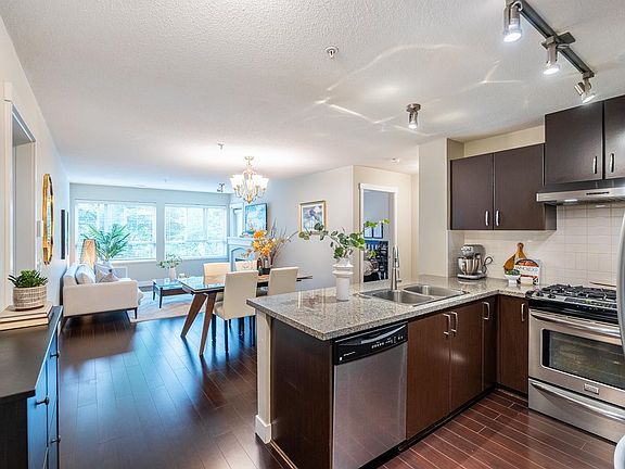 4th image of 3110 Dayanee Springs Blvd #302