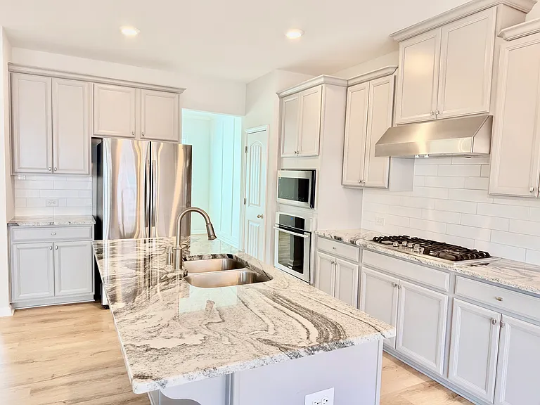 860 Sunset Park Dr — Photo 10
