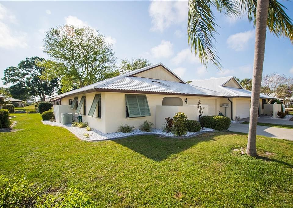 1st image of 82 Drifting Sands Dr