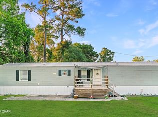 829 Old Transfer Rd, Wewahitchka, FL 32465