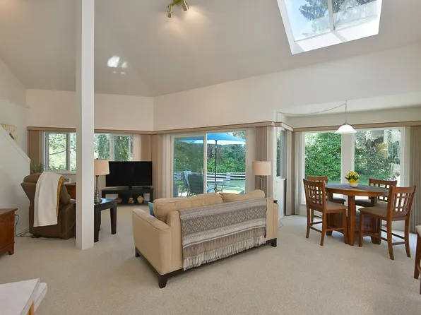 5761 Wharf Ave #11, Sechelt, BC V7Z 0L8