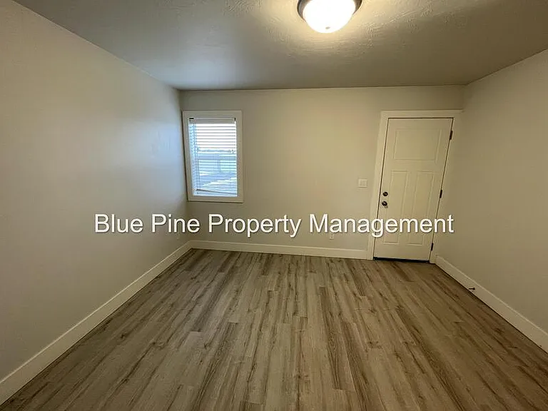 170 Opal Ct #2 — Photo 7