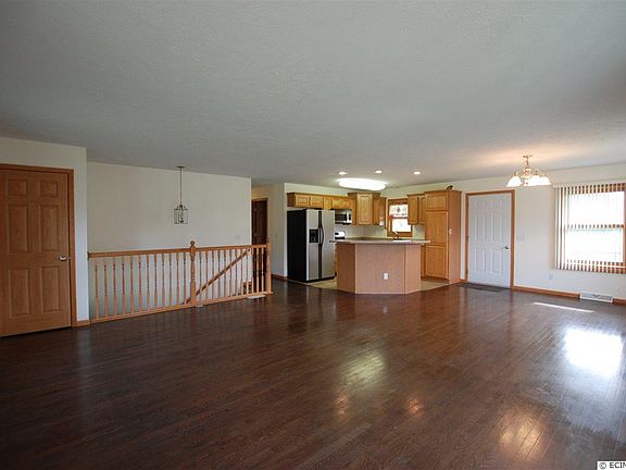 3rd image of 12261 Finch Dr