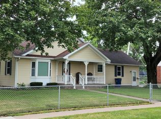 102 W Orphed St, Blue Grass, IA