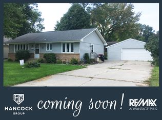 1236 Prairie St, Chaska, MN 55318