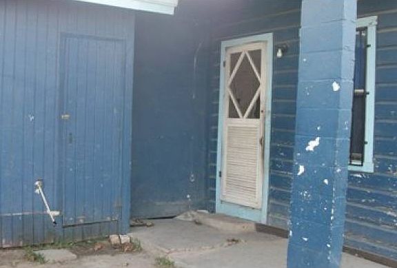 House 3