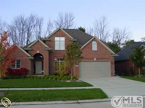 15963 White Water Dr photo 1