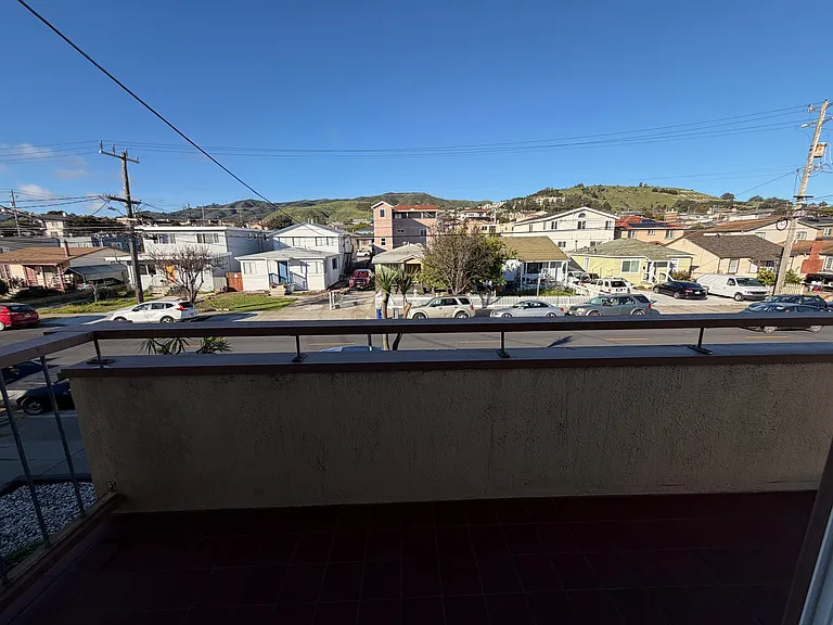 863 Commercial Ave #3 — Photo 11