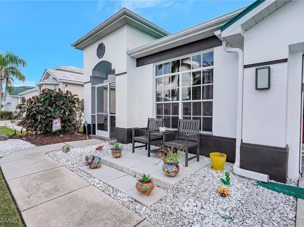 1741 Emerald Cove Cir, Cape Coral, FL 33991