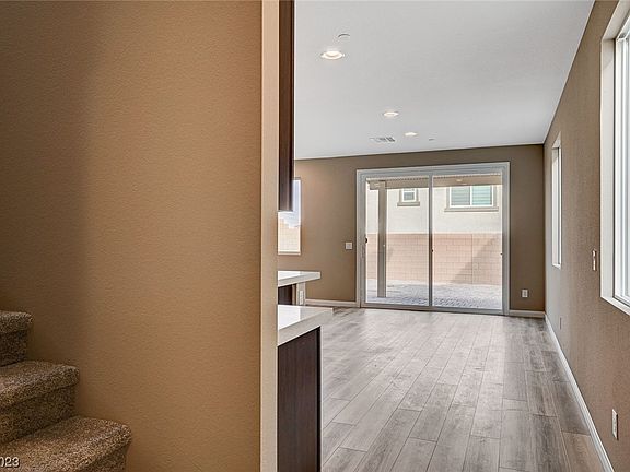 4th image of 10602 Dryades Ave
