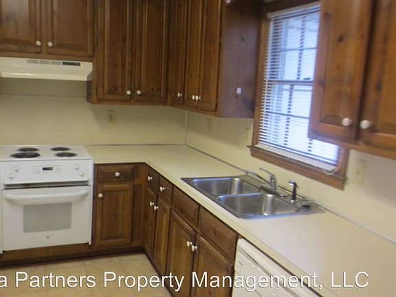 4th image of 5234B Wexford Ln