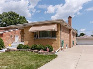 8721 S Tulley Ave, Oak Lawn, IL 60453