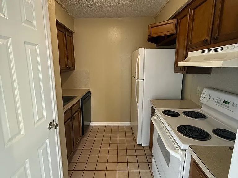1126 Willow Creek Dr #1128 — Photo 9