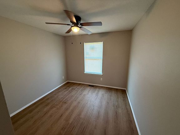 5th image of 3462 N Ohara Ave