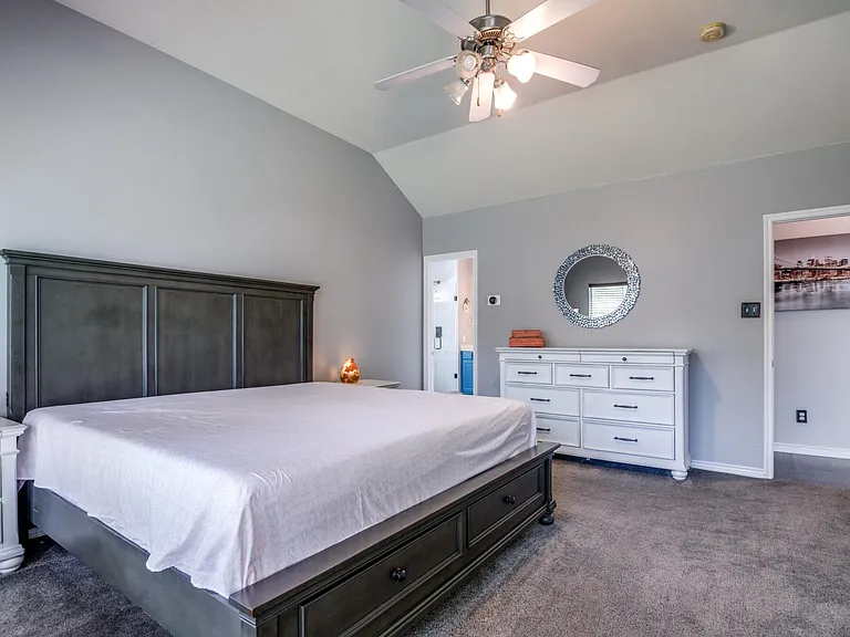 7801 Riverwalk Trl — Photo 15