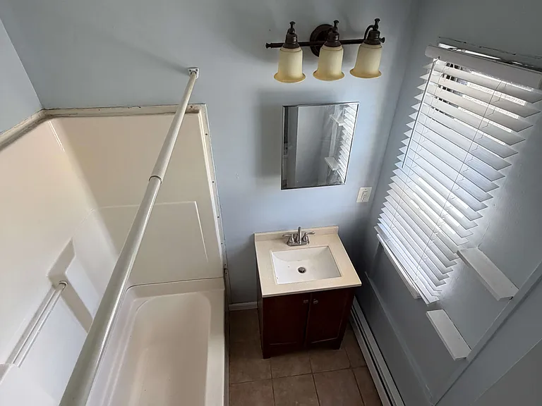 10 Fuller Ave #2 — Photo 10