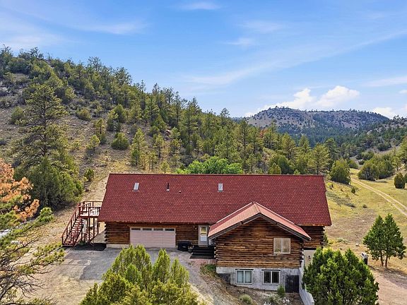 3rd image of 243 Pleasant Valley Rd