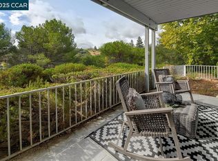 2573 Golden Rain Rd APT 4, Walnut Creek, CA 94595