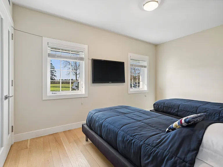 10 Leland Ln #37 — Photo 13