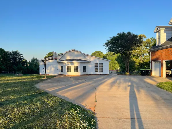 420 Butler St, Lyman, SC 29365