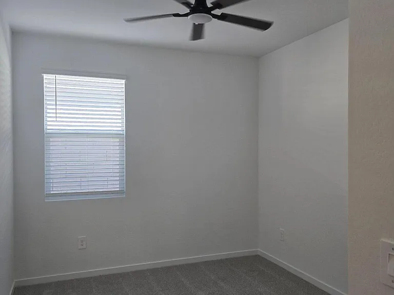 24637 W Grove St — Photo 11