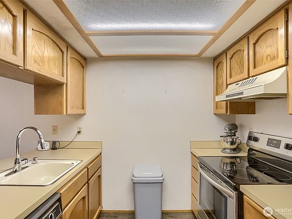5th image of 1002 Columbia Avenue #2