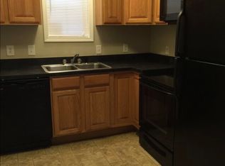 1023 10th St #1, Huntington, WV 25701