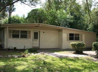 2917 NE 11th Dr, Gainesville, FL 32609