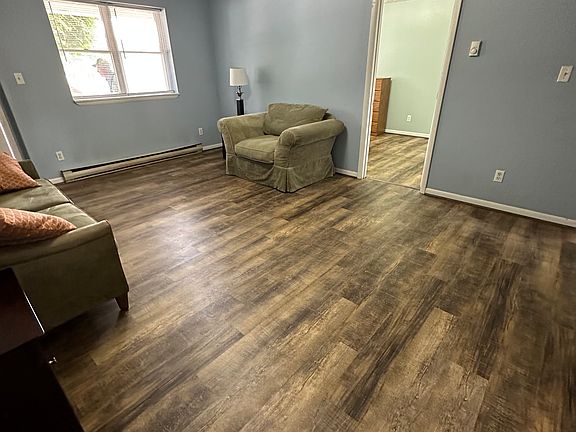 3rd image of 888 Wayne Ave #1