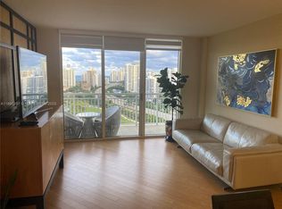 19501 W Country Club Dr APT 2515, Aventura, FL 33180