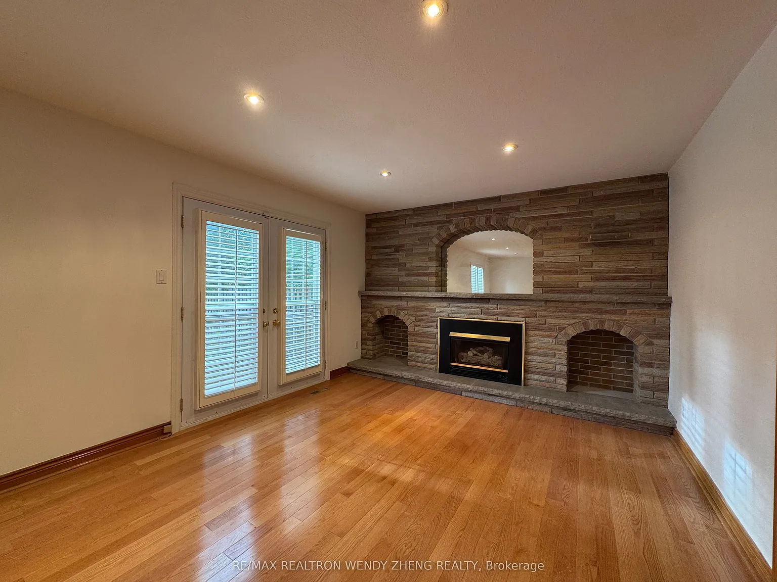 2 bed, $2,500 — Photo 4