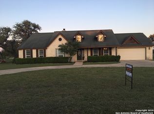 124 Knollwood Cir, Bandera, TX 78003