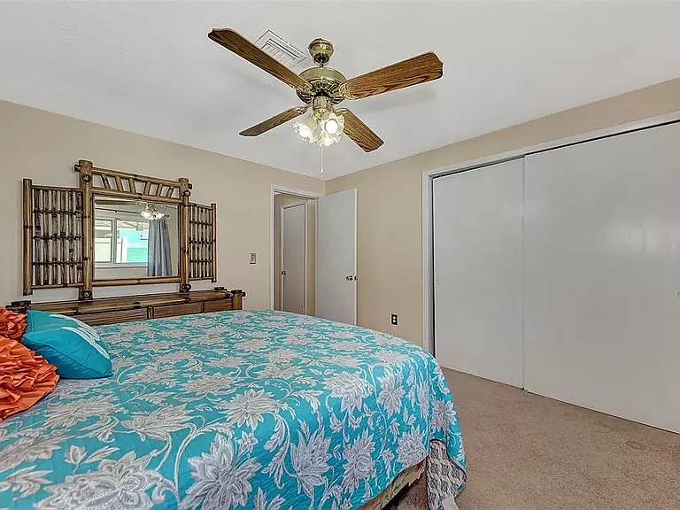 1329 Nantucket Rd — Photo 34