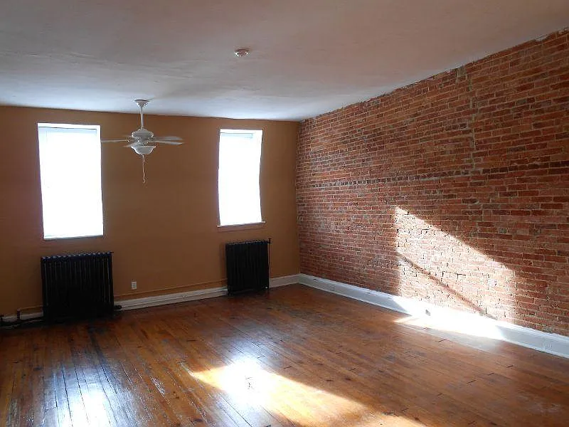 1517 Park Ave — Photo 1